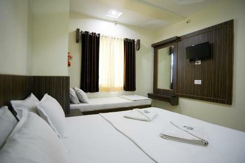 Hotel Sai Pooja Accomodations