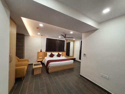 Hotel Paras Heights