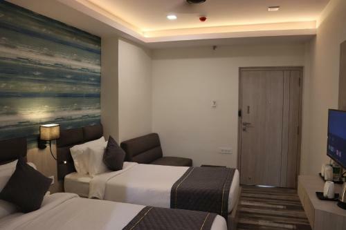 Hotel Paras Heights