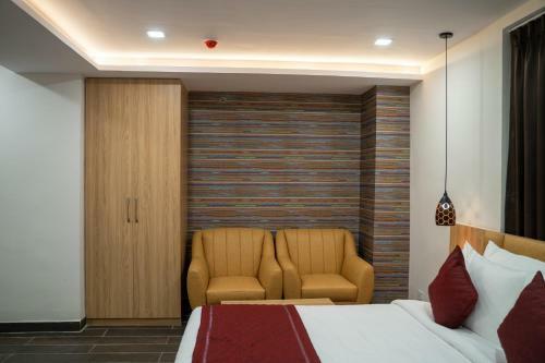 Hotel Paras Heights
