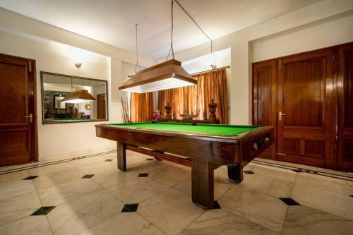 Starry Meadows, Luxurious 3bhk With Mountain View