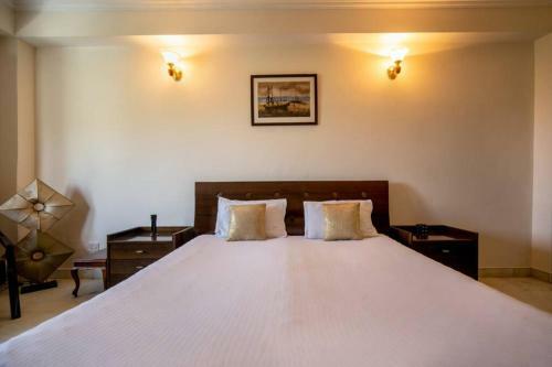 Starry Meadows, Luxurious 3bhk With Mountain View