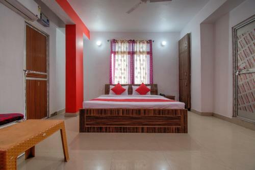 Hotel Oyo 26461 Gulmohar Palace