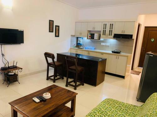 Honeymoon Special Pool-front 1bhk Cozy Apartment