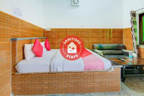 Hotel Oyo 81679 Dev Guest House