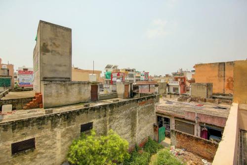 Hotel Oyo 81679 Dev Guest House