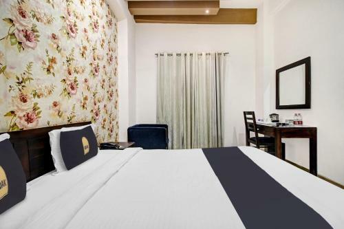 Townhouse Oak 46940 Hotel Vrindavan
