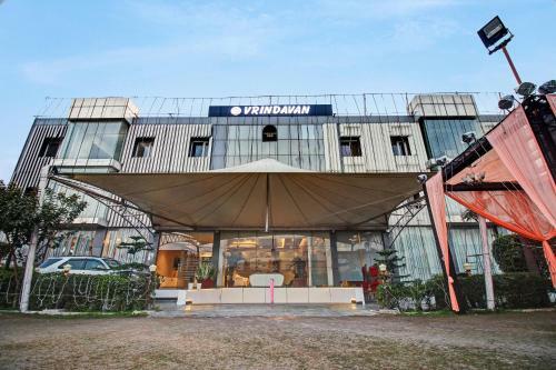 Townhouse Oak 46940 Hotel Vrindavan