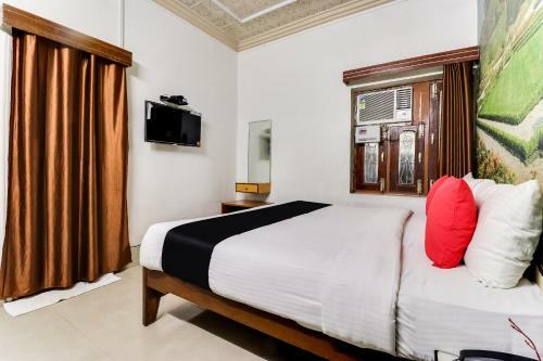 Capital O 7418 Hotel Vijay Delux