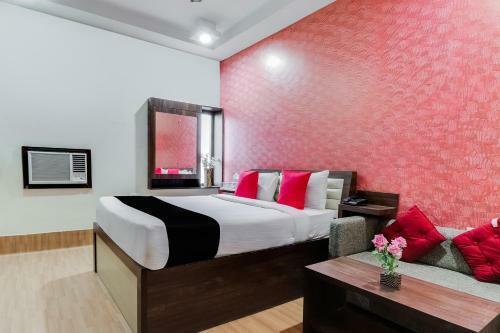 Capital O 7418 Hotel Vijay Delux