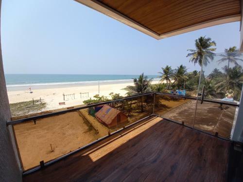Lodge Rks Beachfront