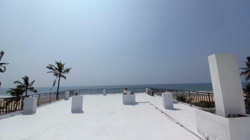 Lodge Rks Beachfront