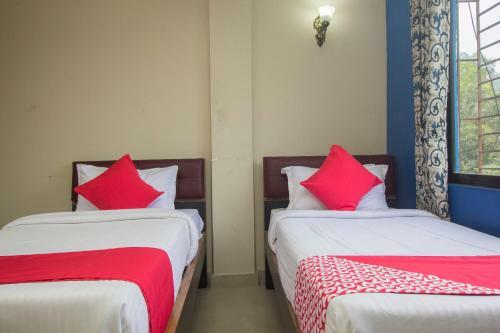 Oyo 27898 Hotel Isita International