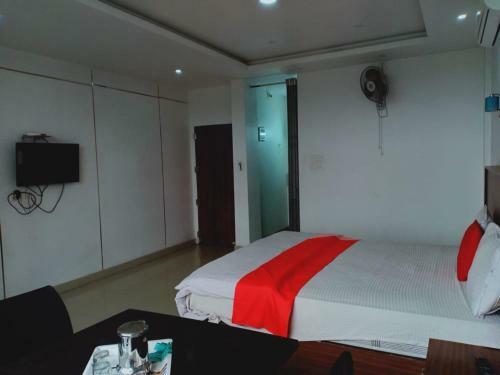 Hotel Staymaker Chums Residency