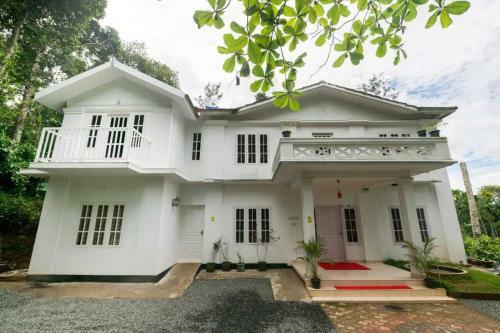 Lodge Cherry Villa-holiday Home