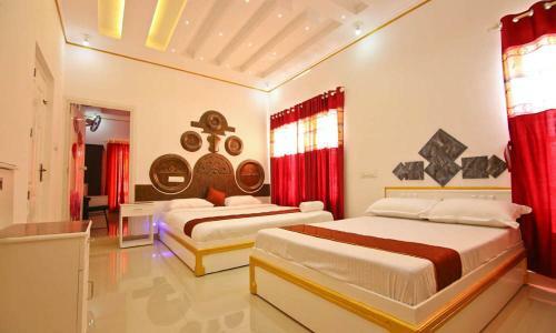 White Gold Palace