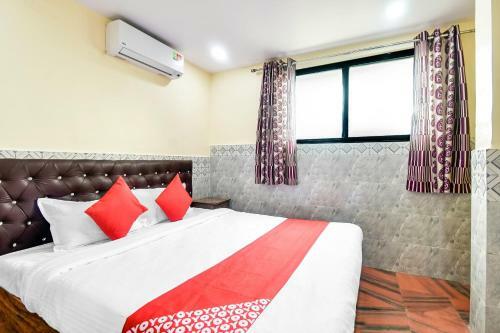 Oyo 48837 Hotel Suvarna