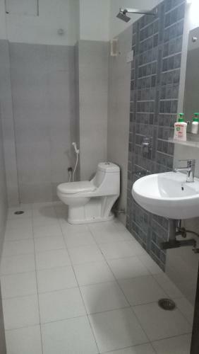 Hostal Supreme Guest House