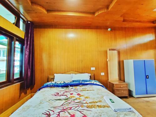 Hotel Tawang Centre Point