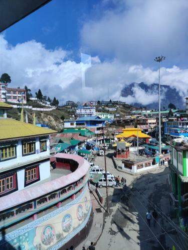 Hotel Tawang Centre Point