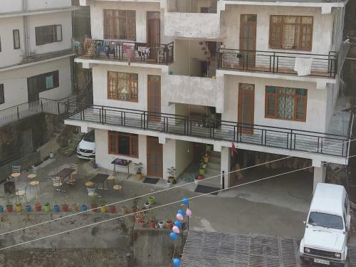 Devbhoomi Inn