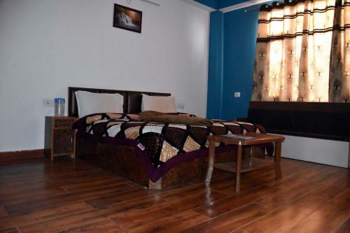 Hotel Whistling Alpines