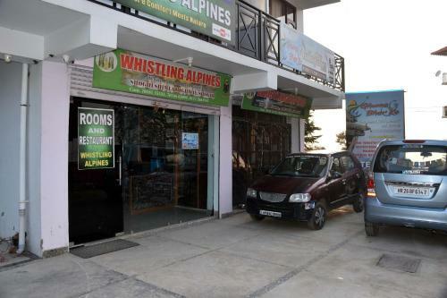 Hotel Whistling Alpines