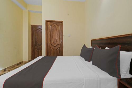 Hotel Capital O 86079 Tourist Nest