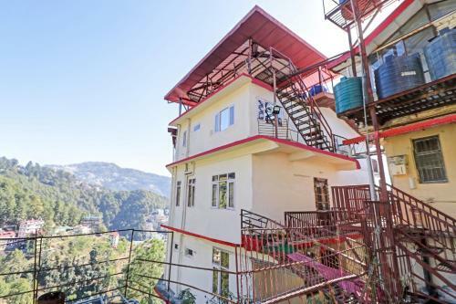 Hotel Capital O 86079 Tourist Nest