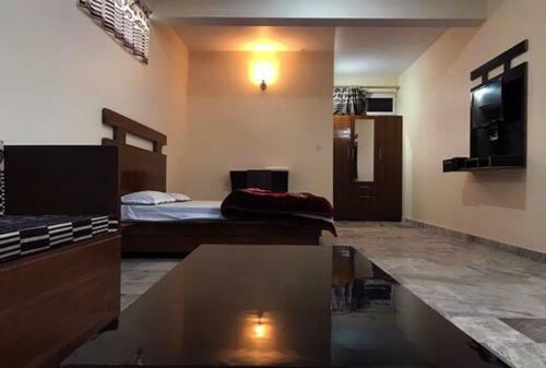 Shadow Homestay, Shoghi.