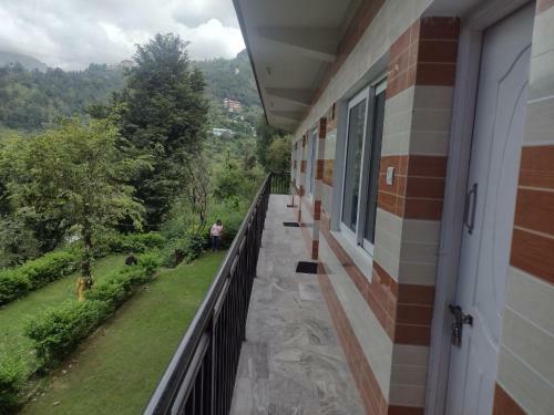 Shadow Homestay, Shoghi.