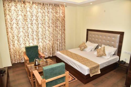 Royal Cedar B&B Shimla