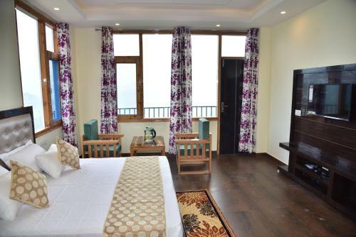Royal Cedar B&B Shimla