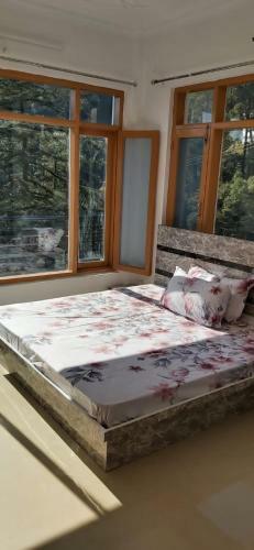 Bed & Breakfast Solitude Home Stay