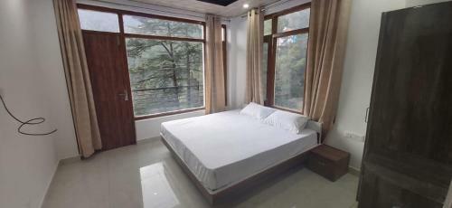 Bed & Breakfast Solitude Home Stay