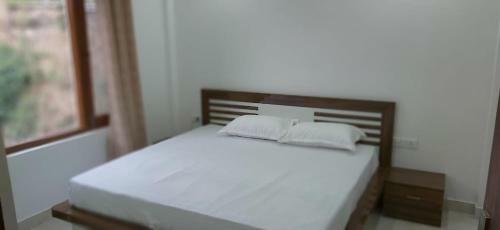 Bed & Breakfast Solitude Home Stay