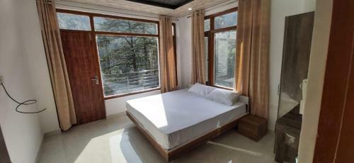Bed & Breakfast Solitude Home Stay