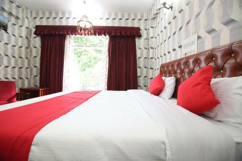 Capital O 37894 Hotel International
