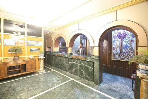 Capital O 37894 Hotel International
