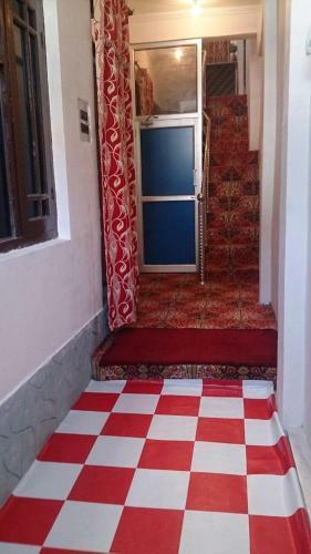 Hostal Khanday Guest House