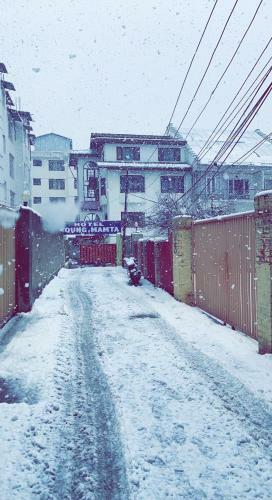 Hotel Young Mamta