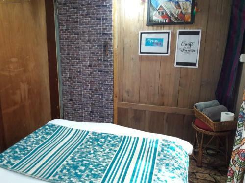 Bed & Breakfast H.b Yellow Submarine Group