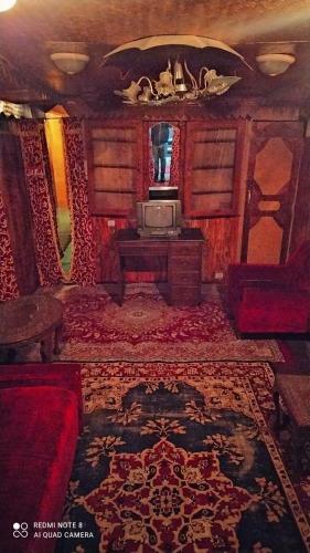Houseboat New Lake Palace