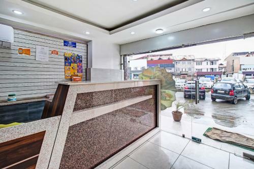 Capital O 86276 Hotel Laziz