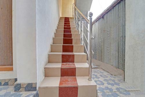 Hotel Oyo 86814 S S Residency