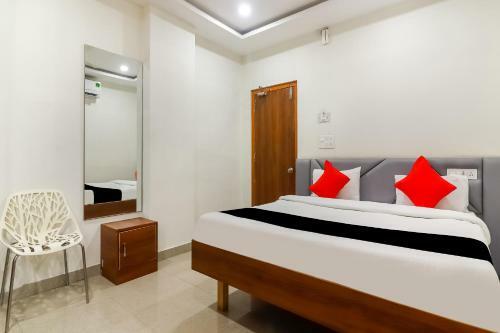 Hotel Oyo 68894 Bommarillu Residency
