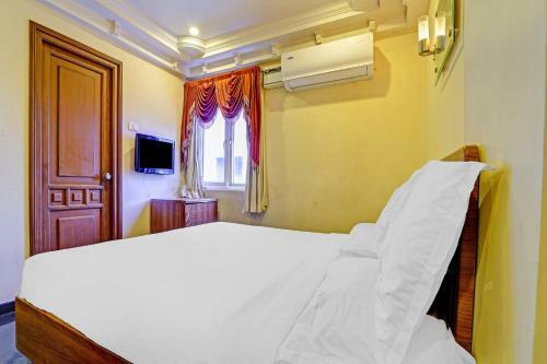 Collection O 83580 Hotel Royal