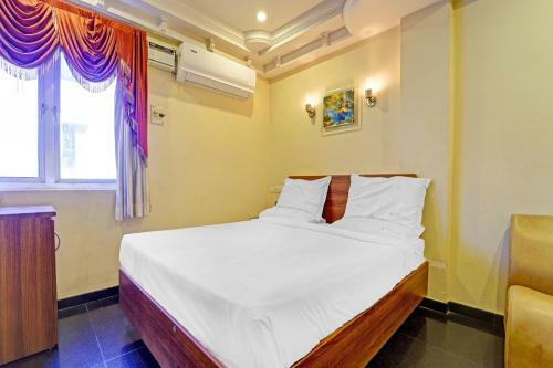Collection O 83580 Hotel Royal