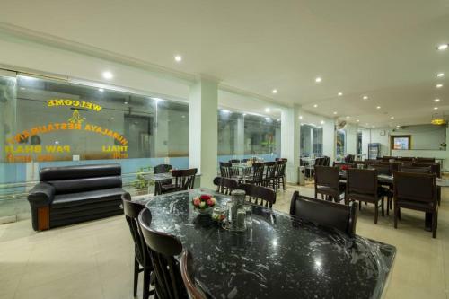 Hotel Blooming Paradise