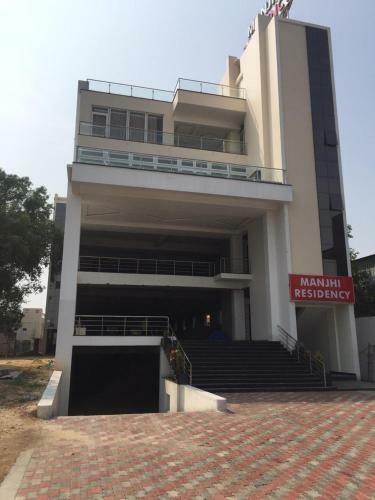 Hotel Manjhi Residency